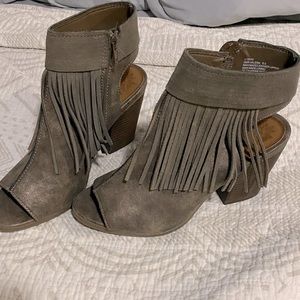 Open Toe Fringe Ankle Booties - NWOT! 💗